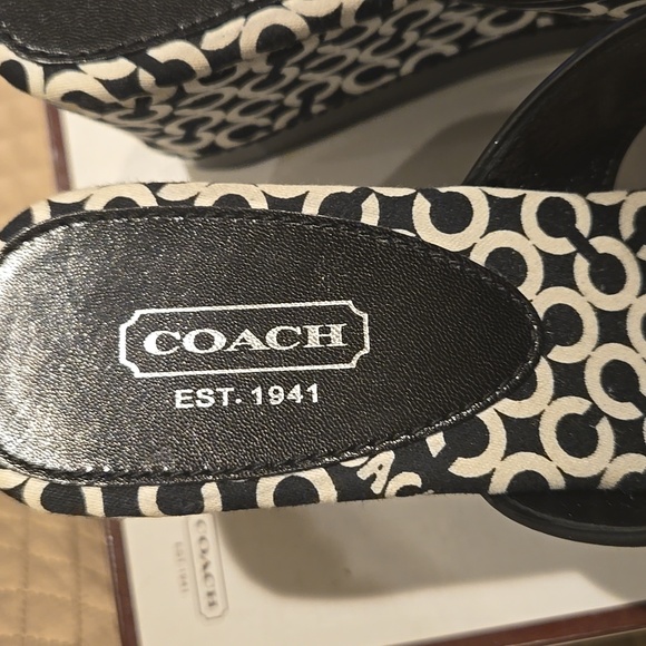 NWT Coach Sandals - Picture 2 of 6
